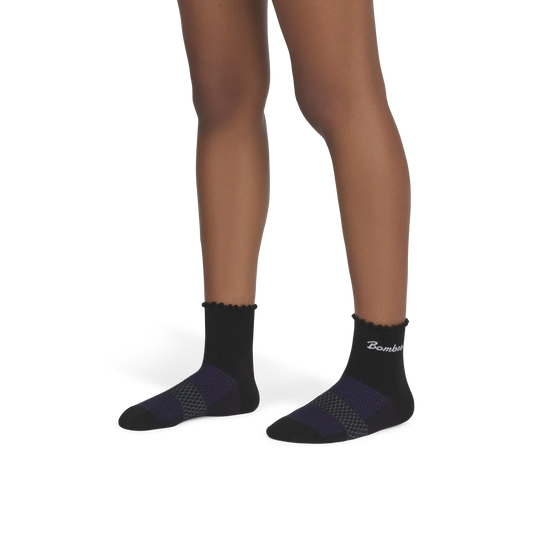 Women’s UltraLite Ruffle Sport Quarter Socks